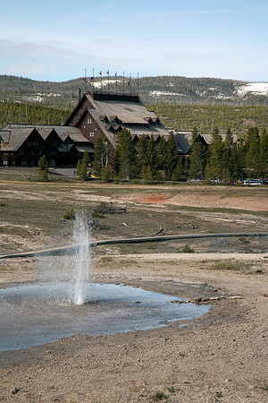 Old Faithful Lodge