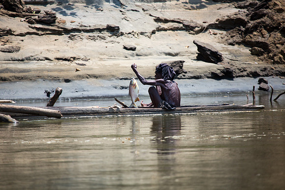 Fishing on Sepik River 1