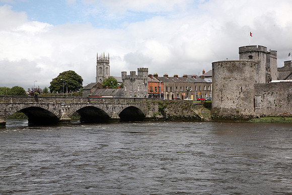 Limerick - King John's Castle Bridge #4